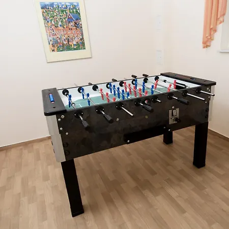 Appartementhaus Binzer Sterne 19 *